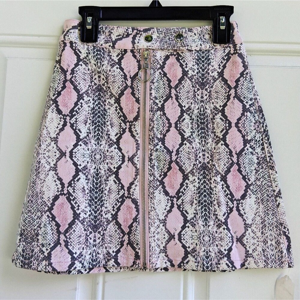 399 Juniors XS Baby Pink Snakeskin Print Mini Skirt Zipper
